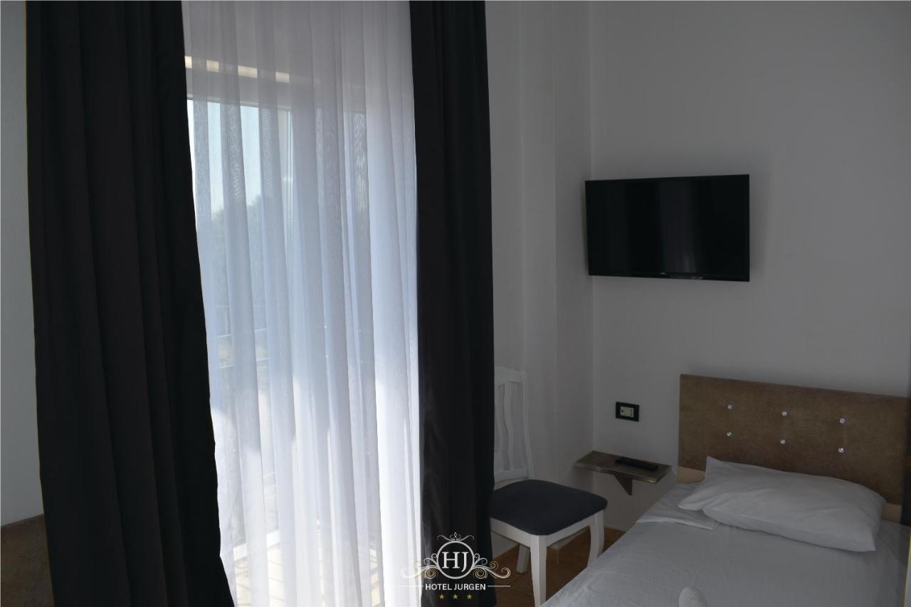 Hotel Jurgen Lezhë Exteriör bild